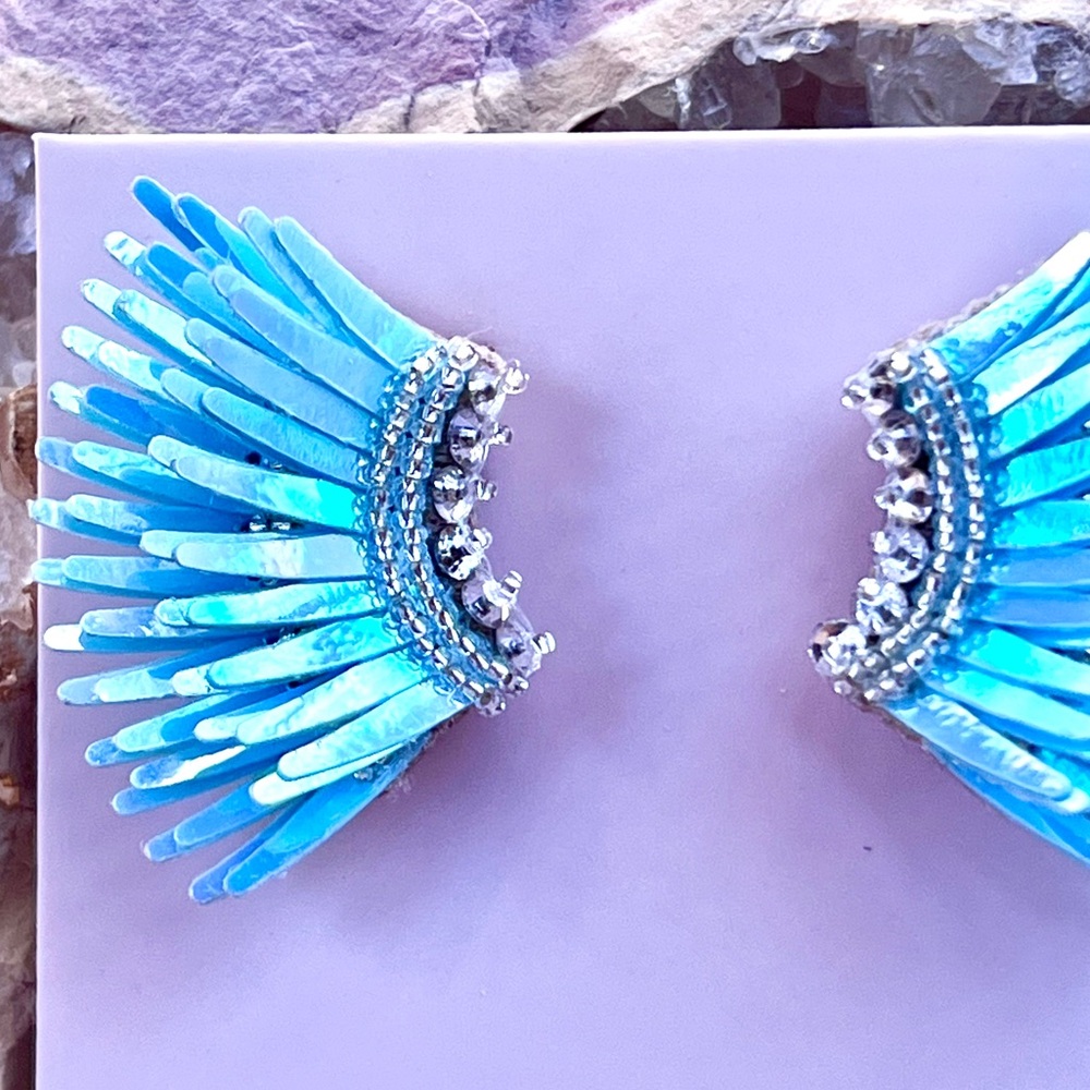 πΊπHPππΊ NWT Mignonne Gavigan Mini Madeline Earrings Metallic Blue - Picture 7 of 16